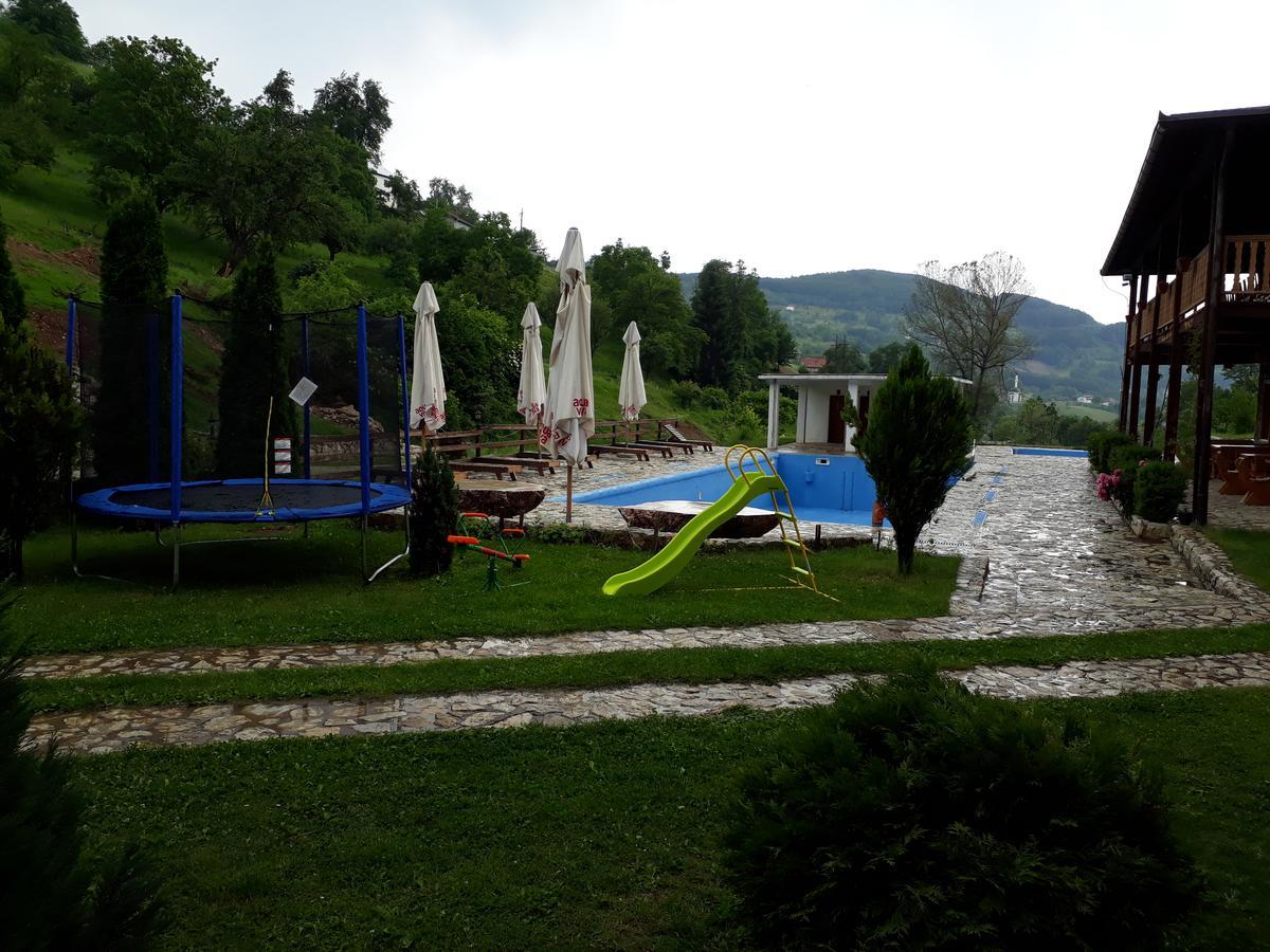 Hotel & Camping Etno Selo Vrelo Berane Kültér fotó